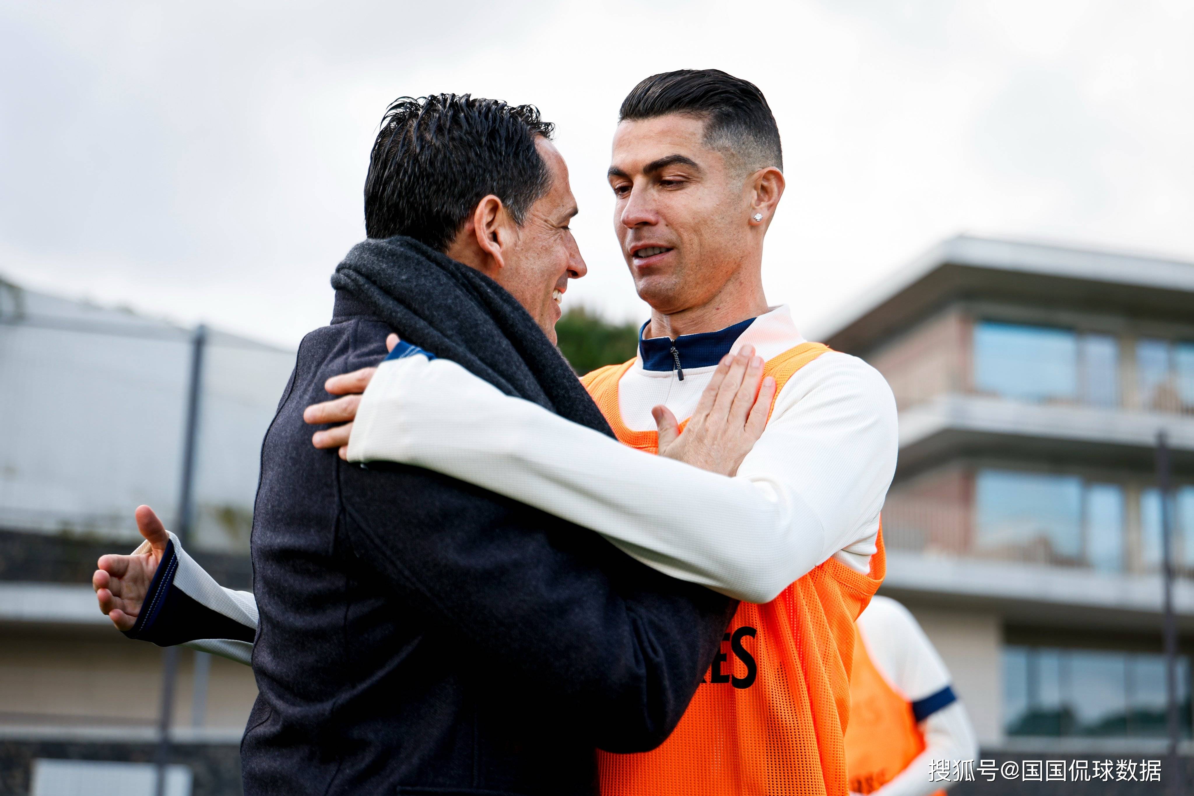 今晨欧超杯焦点战，塞维利亚远射贴柱，悬念犹存，年轻球员得到机会的简单介绍-ninegame