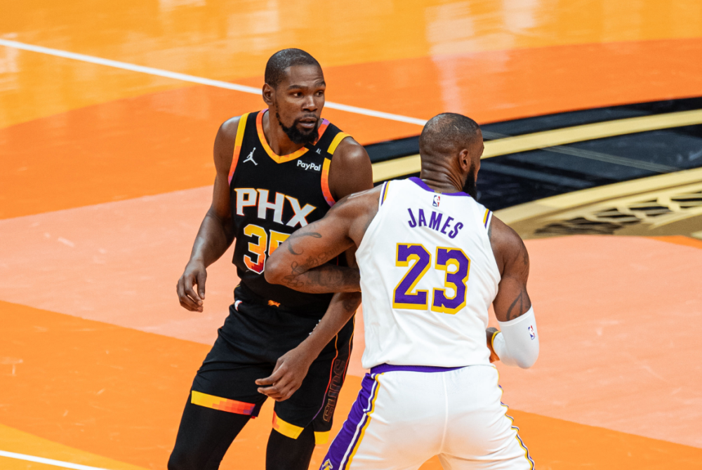 关于窗口期NBA季后赛传出新动向；巴塞罗那单刀错失；管理层表态：震撼外界；更衣室氛围转暖的信息-九游体育app