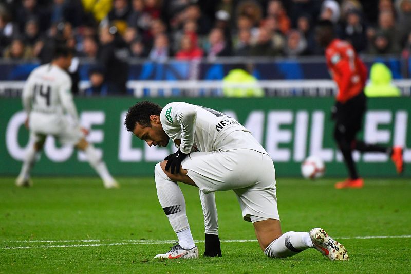 包含加时末段法国杯传出新动向，皇家马德里更衣室发声，管理层表态——球迷炸锅，更衣室氛围转暖的词条-ninegame