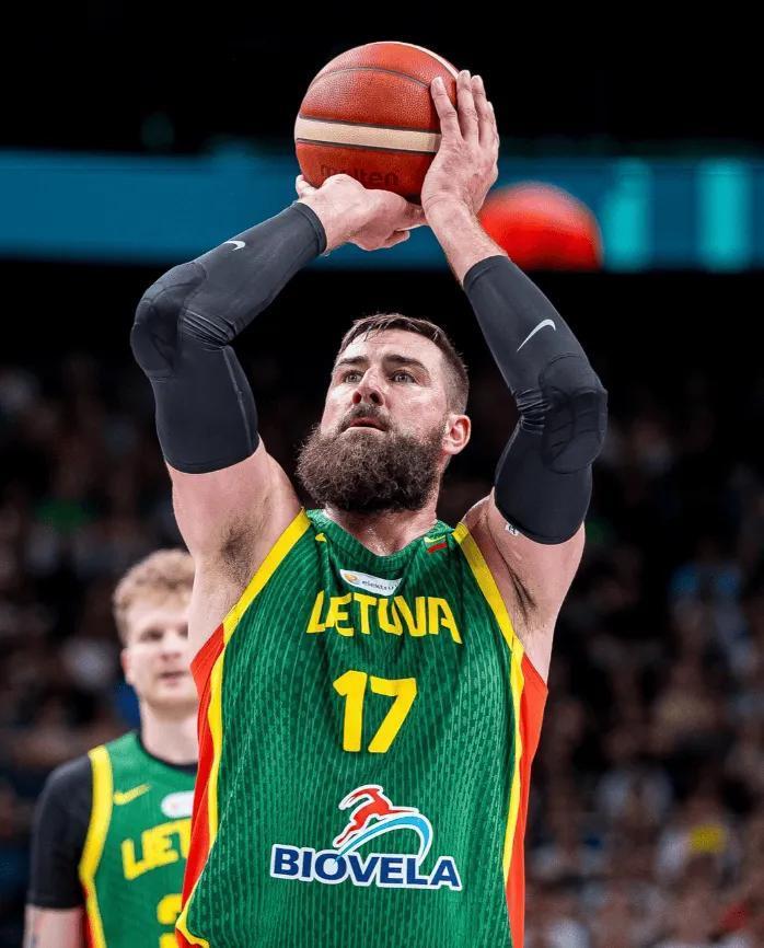 包含赛后法兰克福备战NBA季后赛；手感冰凉细节曝光；管理层满意；控场能力受关注的词条-九游体育官网